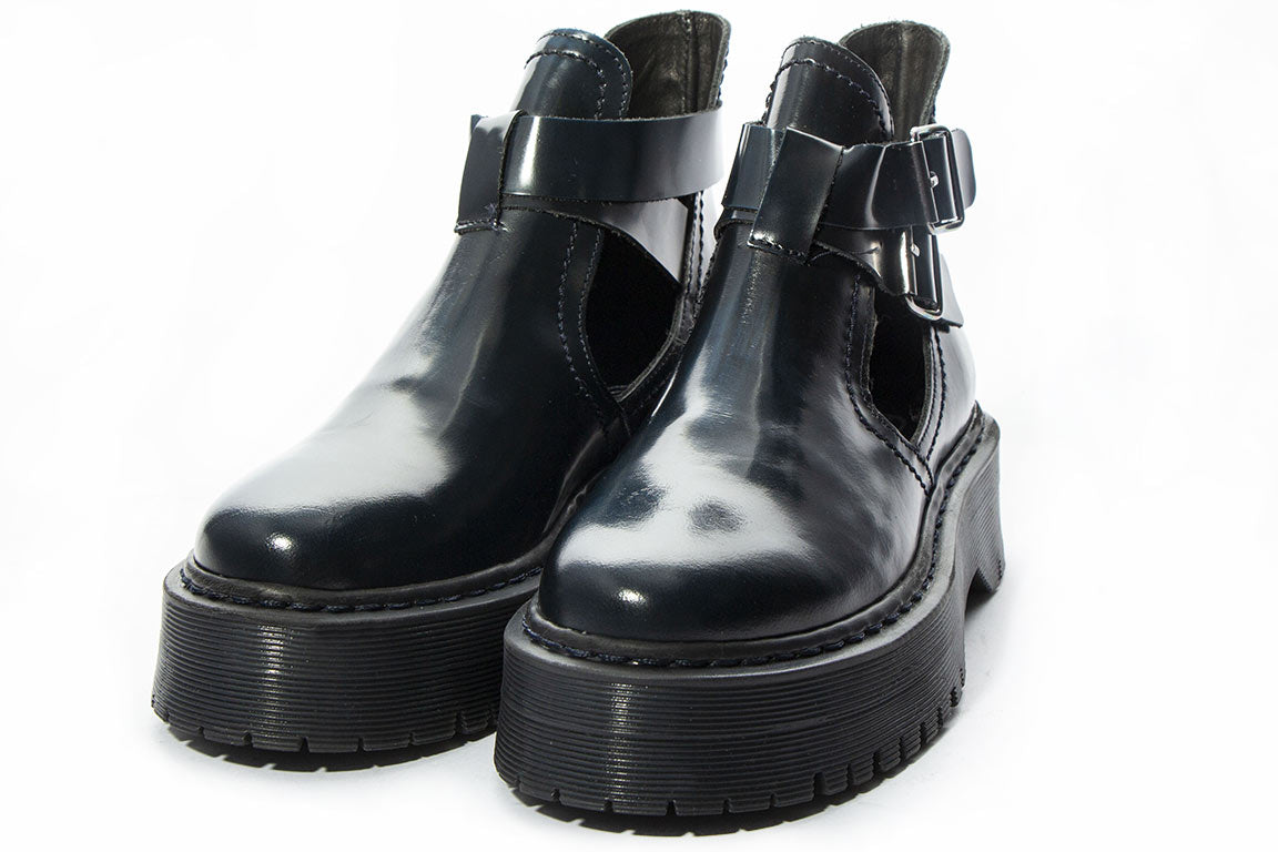 Bota de cano médio azul marinho da Hupa Shoes