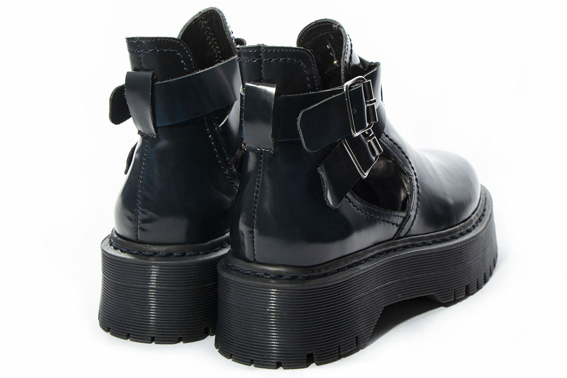 Bota de cano médio azul marinho da Hupa Shoes