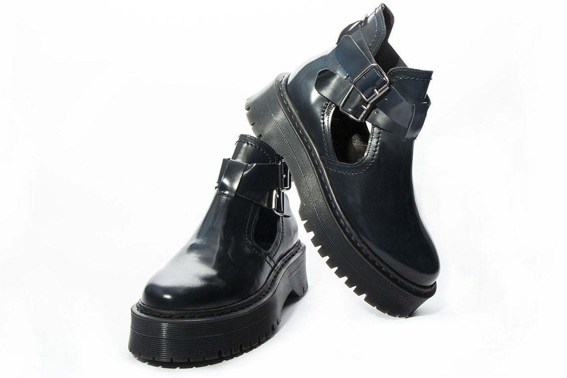 Bota de cano médio azul marinho da Hupa Shoes