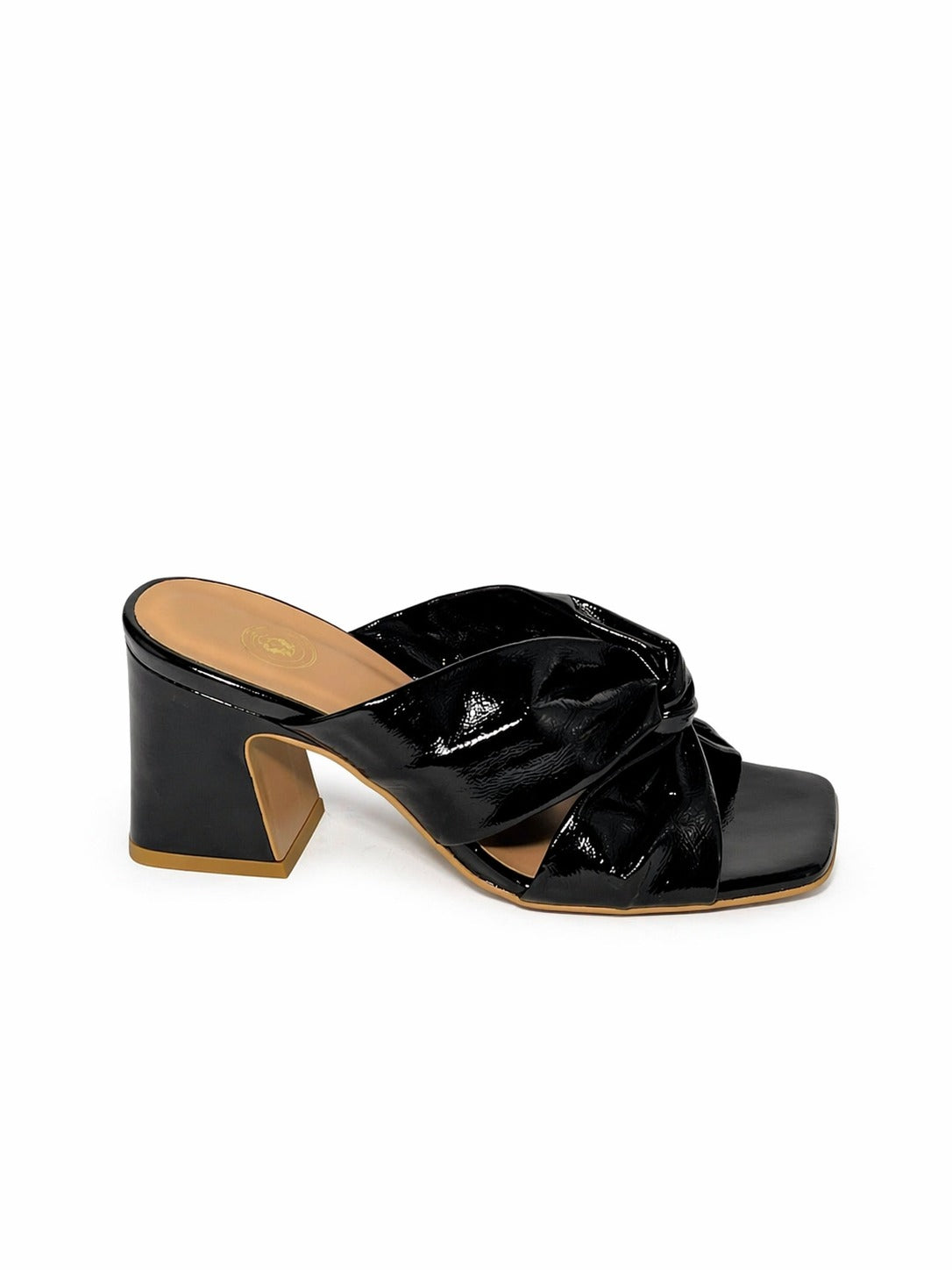 Sandália Hupa Verniz Preto